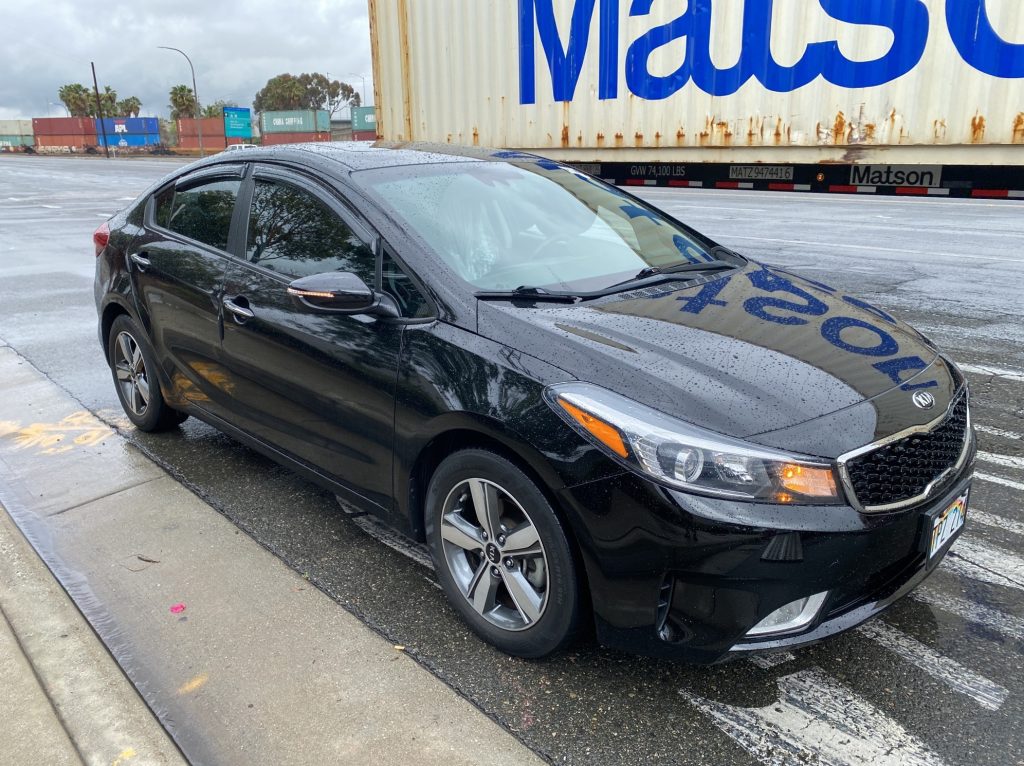 Looking to ship a car to and from Hawaii? Here are the best rates. - Featured Image